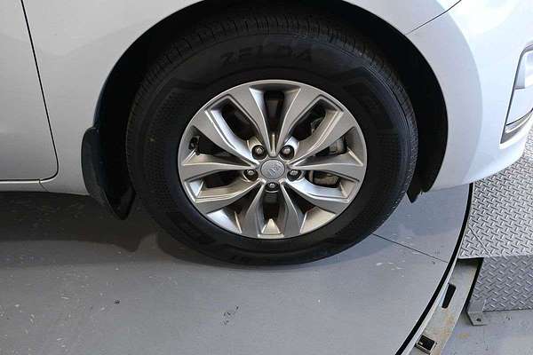 2019 Kia Carnival Si YP