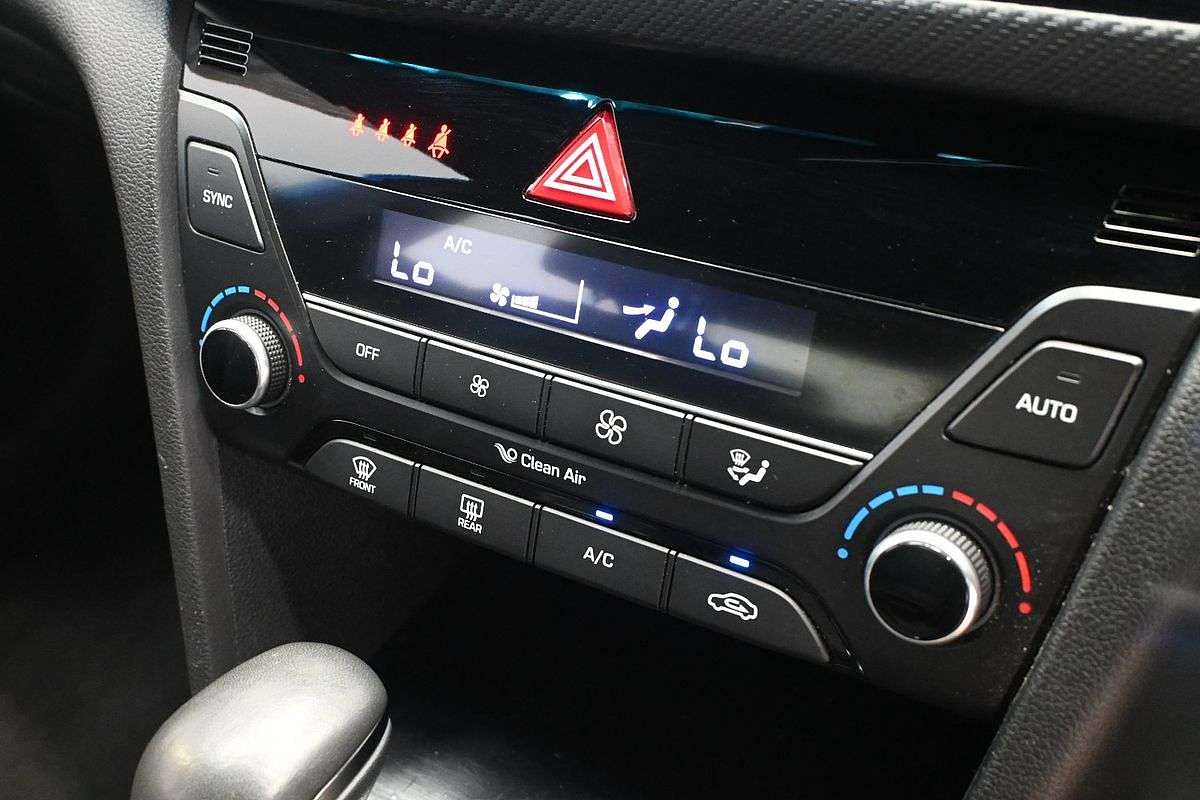 2016 Hyundai Elantra SR Turbo AD
