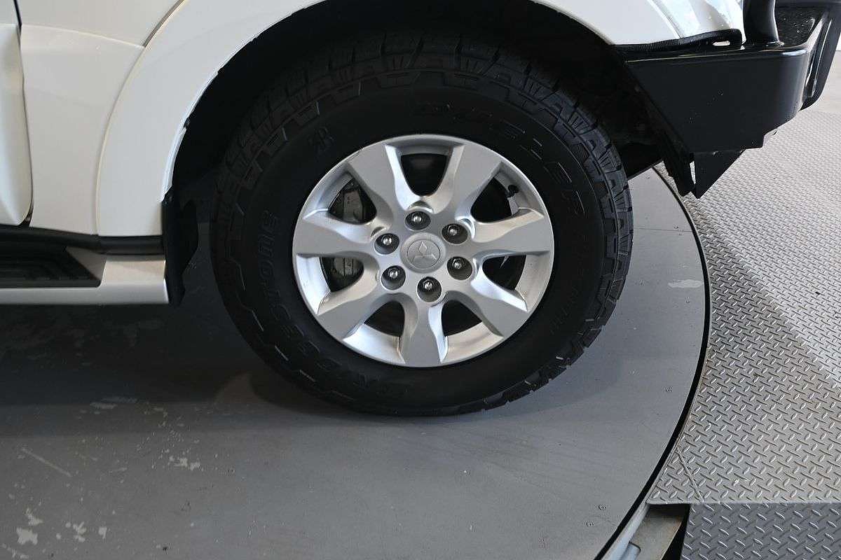 2020 Mitsubishi Pajero GLX NX