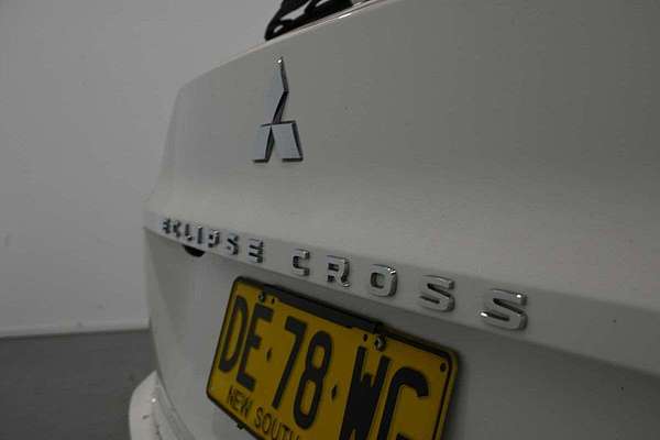 2022 Mitsubishi Eclipse Cross LS YB