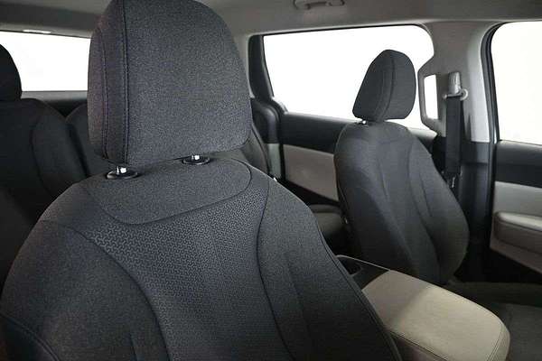 2022 Kia Carnival S KA4