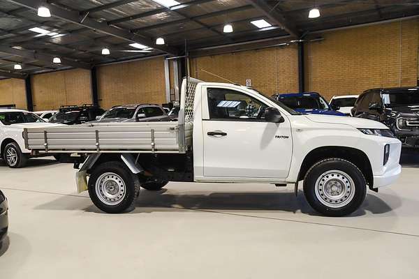 2021 Mitsubishi Triton GLX MR 4X4