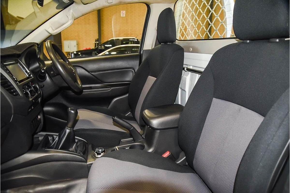 2021 Mitsubishi Triton GLX MR 4X4