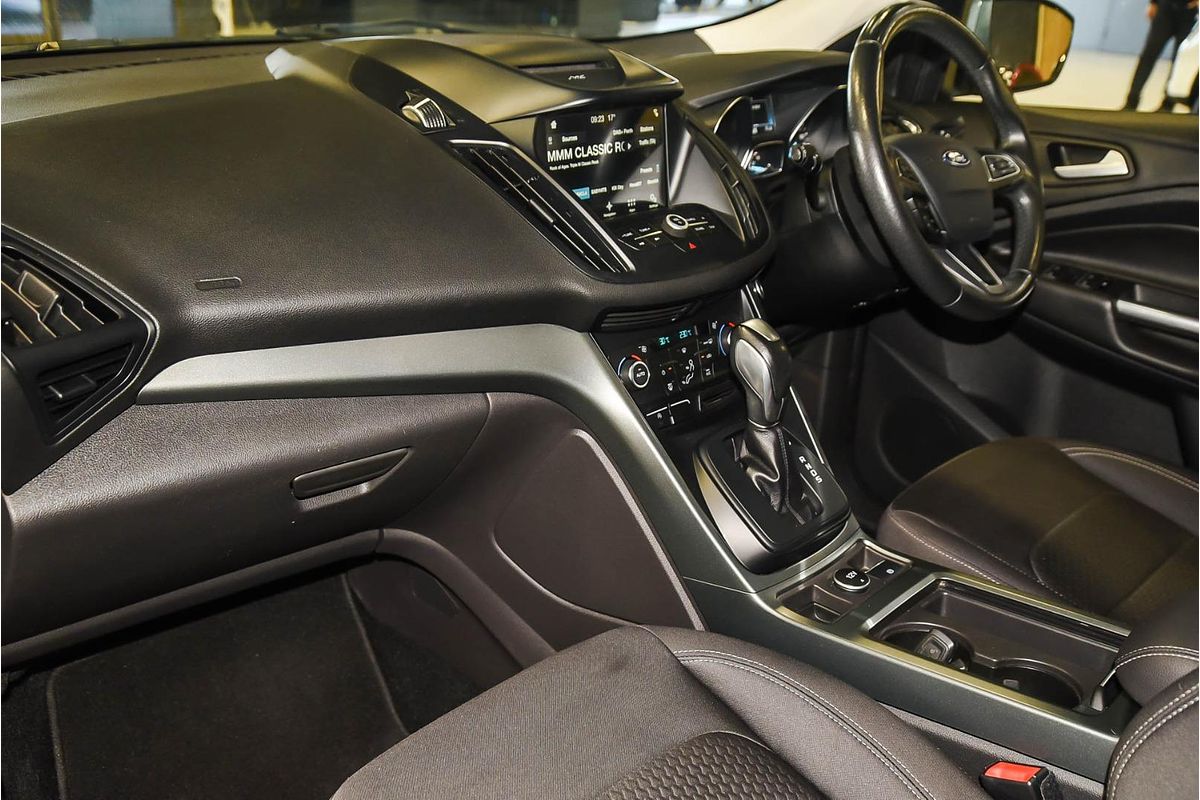 2017 Ford Escape Trend ZG