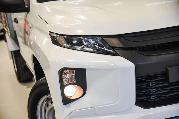 2021 Mitsubishi Triton GLX MR 4X4