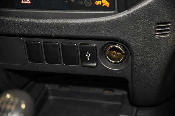 2021 Mitsubishi Triton GLX MR 4X4