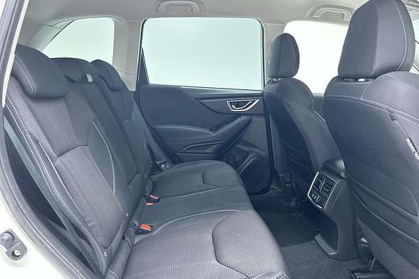 2023 Subaru Forester 2.5i S5