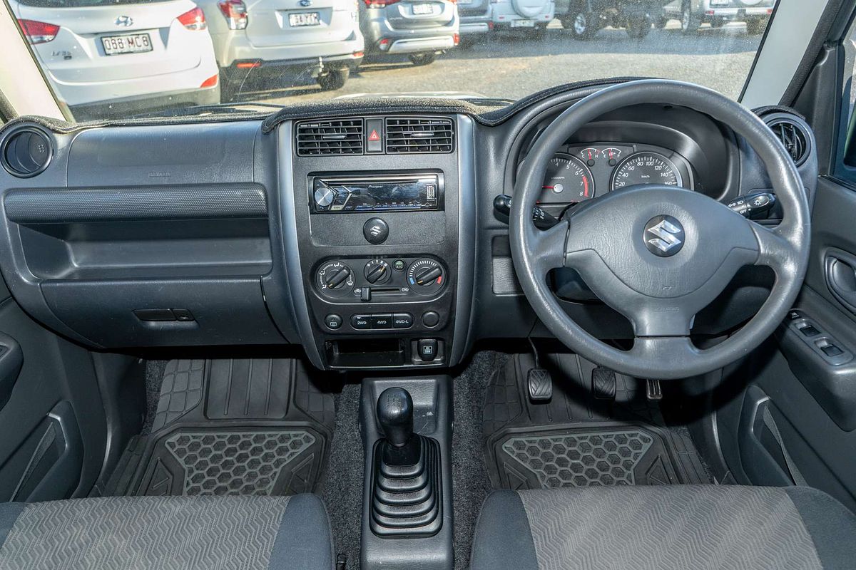 2012 Suzuki Jimny Sierra SN413 T6