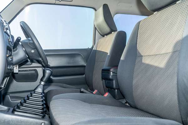 2012 Suzuki Jimny Sierra SN413 T6