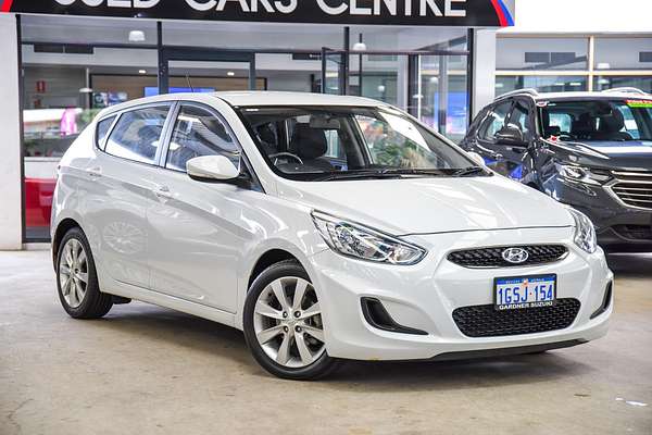 2019 Hyundai Accent Sport RB6
