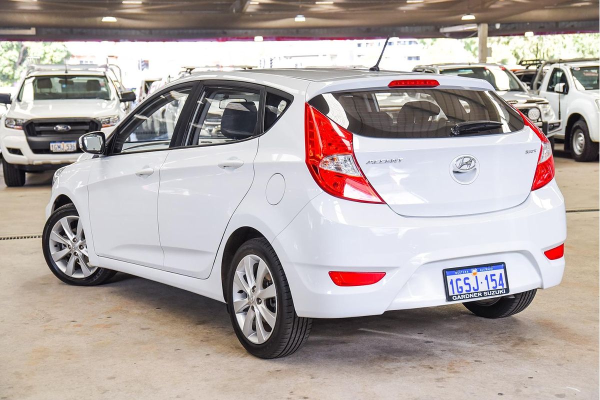 2019 Hyundai Accent Sport RB6