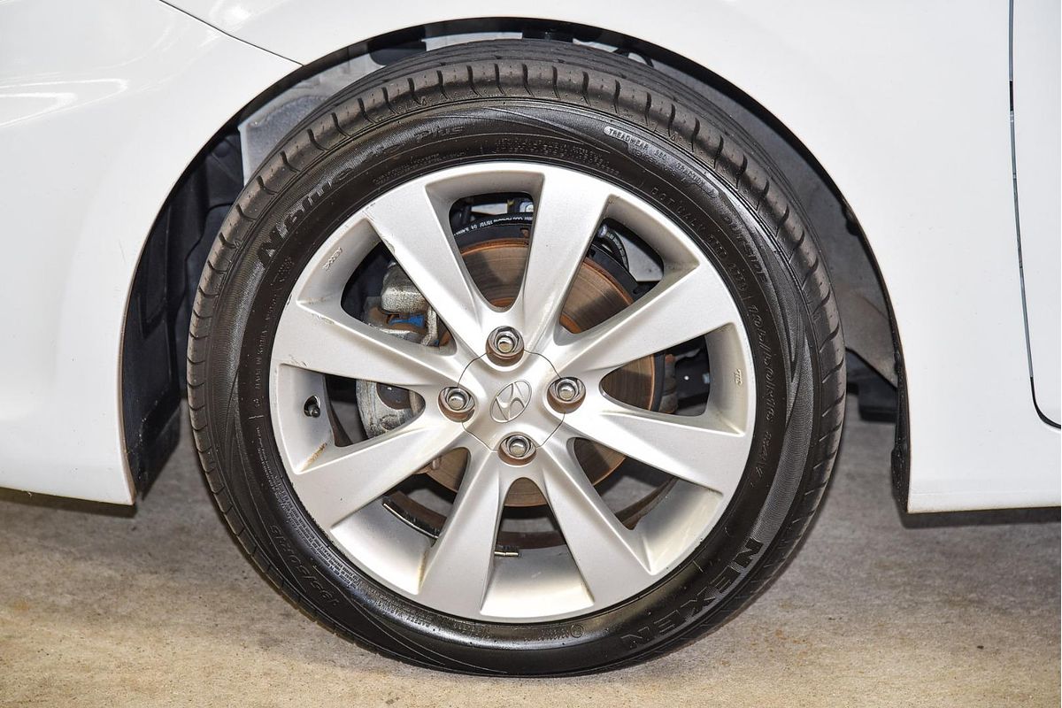 2019 Hyundai Accent Sport RB6