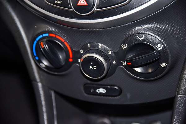 2019 Hyundai Accent Sport RB6
