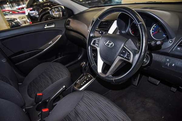 2019 Hyundai Accent Sport RB6
