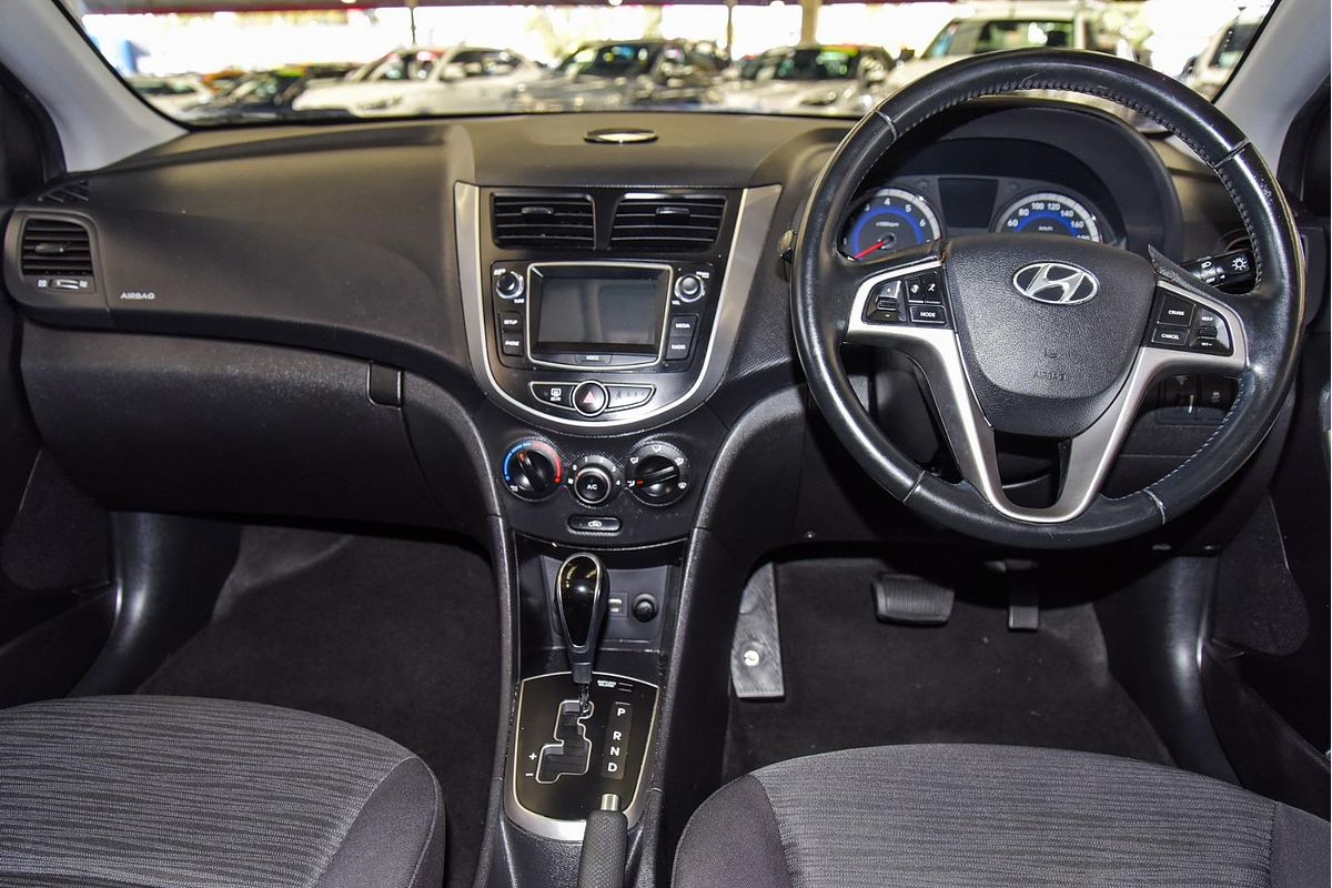 2019 Hyundai Accent Sport RB6