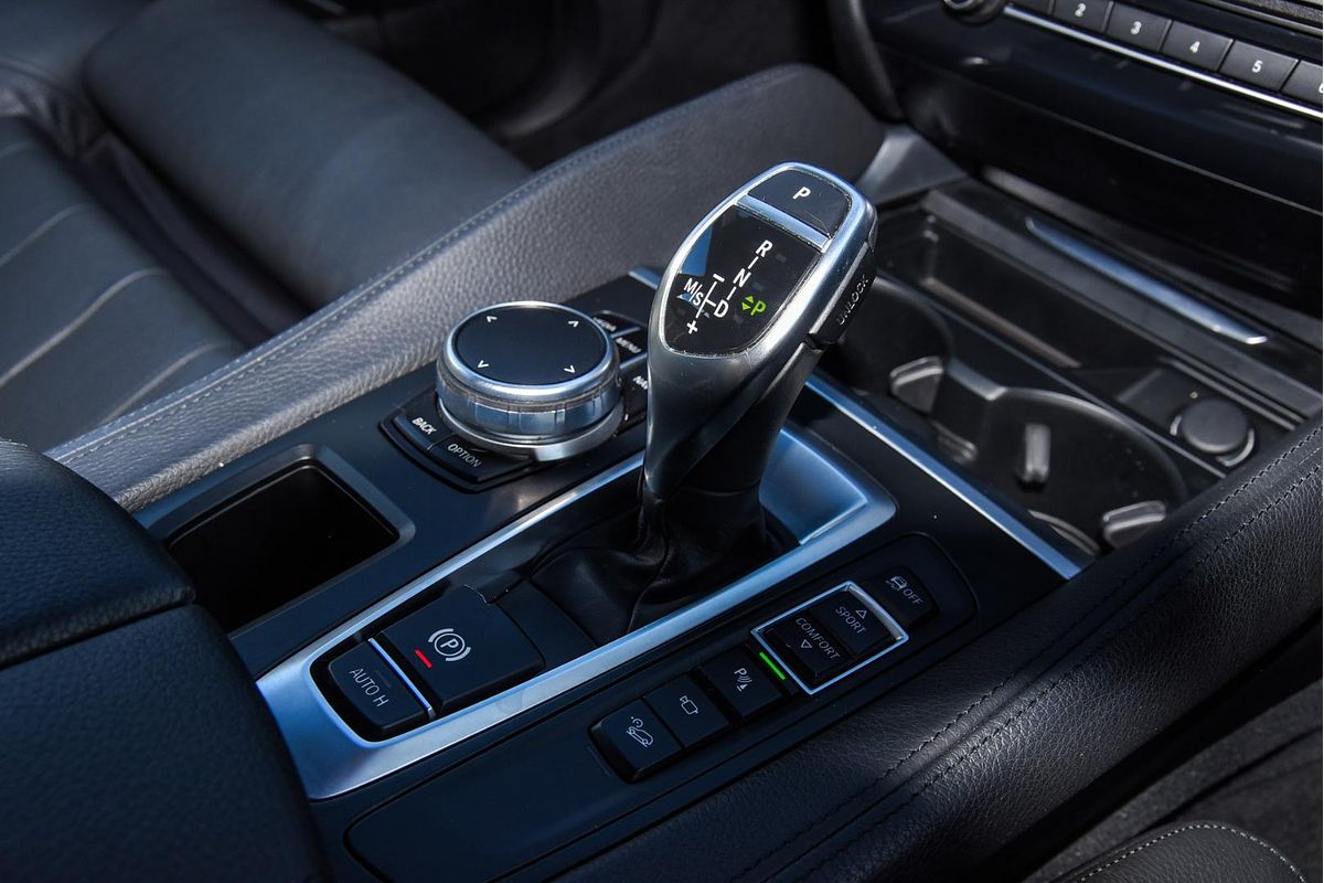 2017 BMW X6 xDrive30d F16