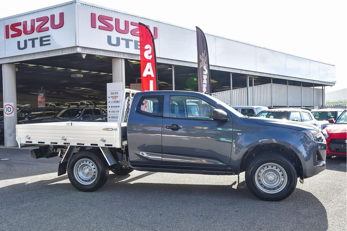 2025 Isuzu D-MAX SX 4X4