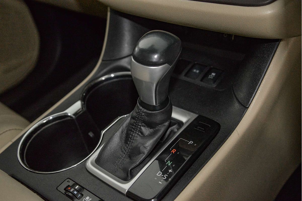 2016 Toyota Kluger Grande GSU50R
