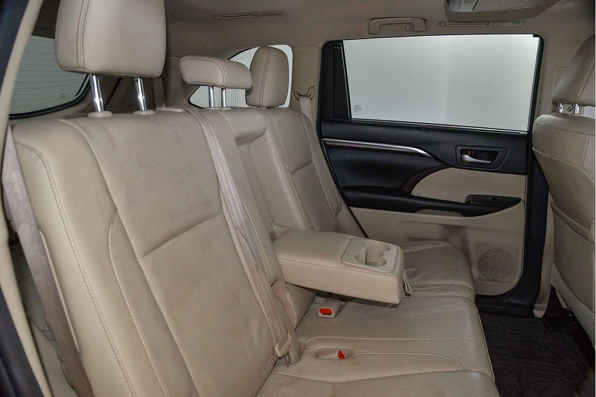 2016 Toyota Kluger Grande GSU50R