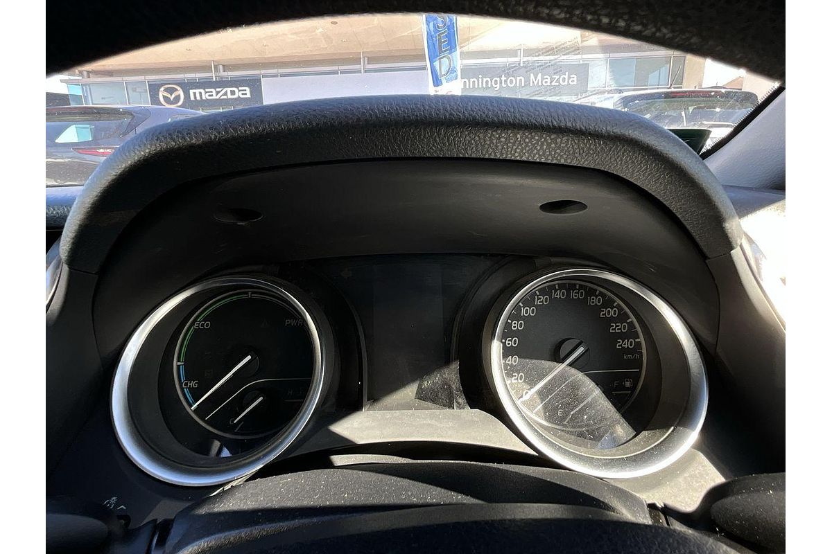 2020 Toyota Camry Ascent AXVH71R