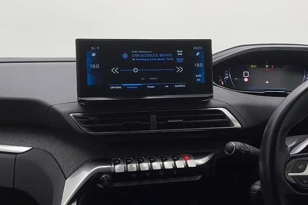 2022 Peugeot 3008 Allure P84