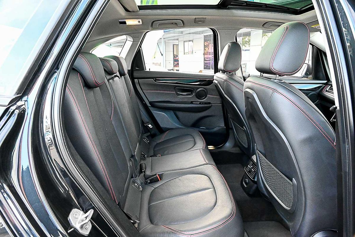 2015 BMW 2 Series 225i M Sport F45