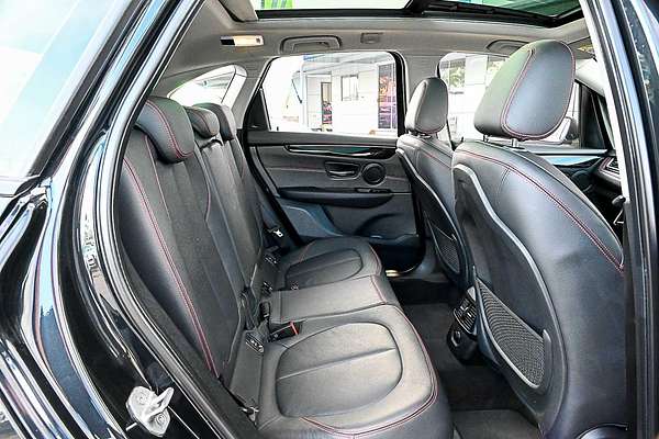 2015 BMW 2 Series 225i M Sport F45