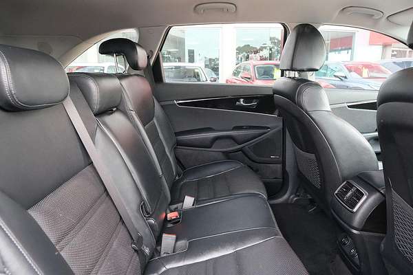 2018 Kia Sorento SLi UM