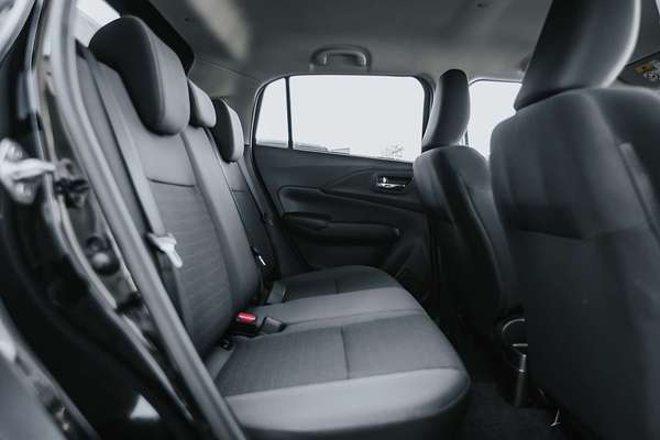 2024 Suzuki Swift Hybrid GLX UZ
