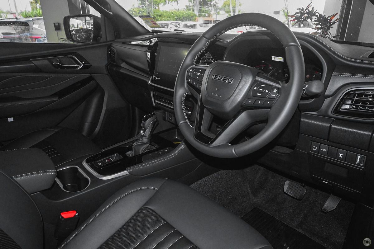 2025 Isuzu MU-X LS-T