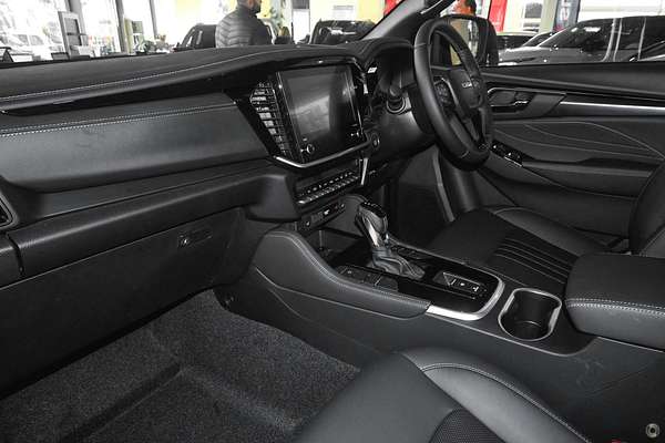 2025 Isuzu MU-X LS-T