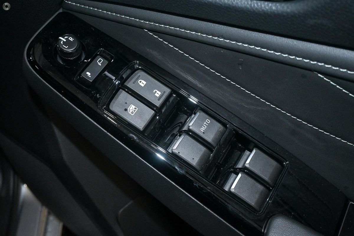2025 Isuzu MU-X LS-T