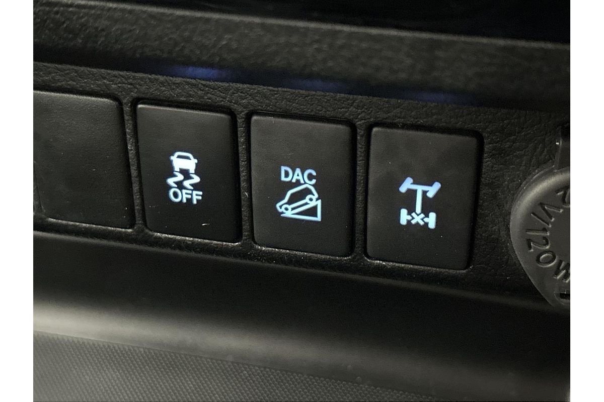 2019 Toyota Hilux Rogue GUN126R 4X4