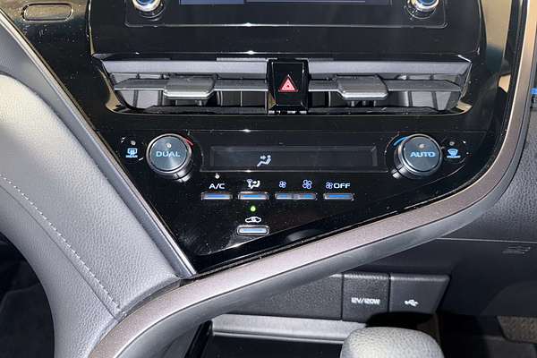 2024 Toyota Camry Ascent AXVH70R