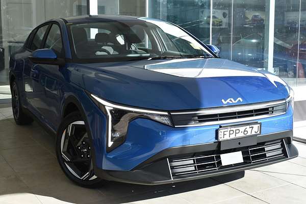 2025 Kia K4 Sport CL4m