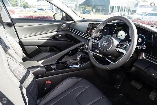 2024 Hyundai i30 Premium CN7.V2