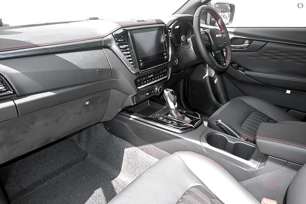 2025 Isuzu D-MAX X-TERRAIN 4X4