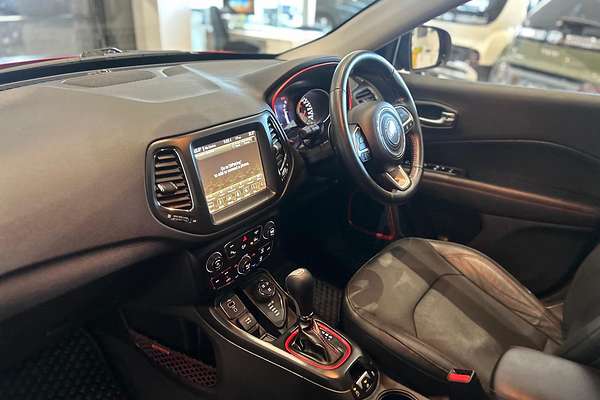 2019 Jeep Compass Trailhawk M6
