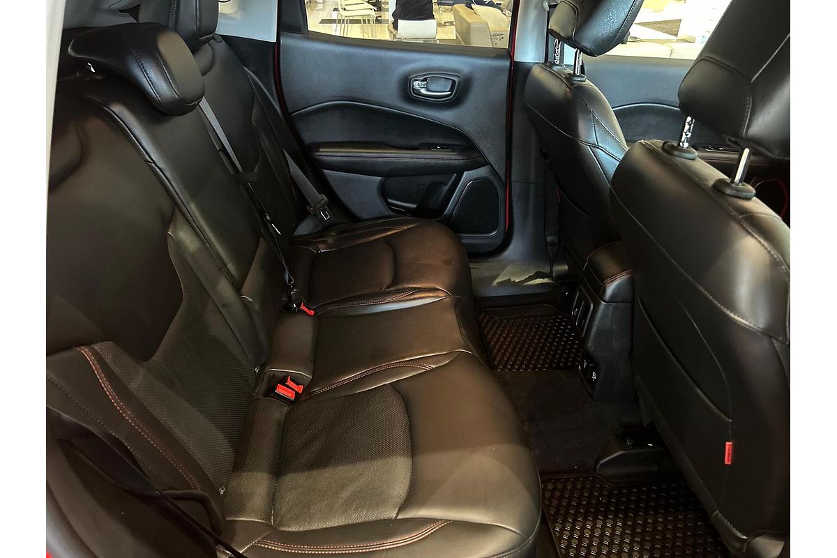 2019 Jeep Compass Trailhawk M6