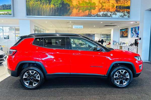 2019 Jeep Compass Trailhawk M6