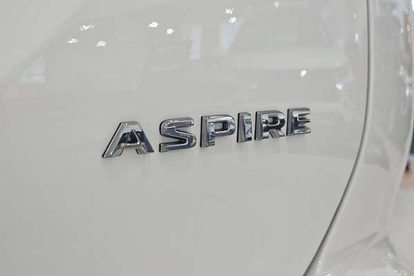 2025 Mitsubishi Outlander Aspire ZM