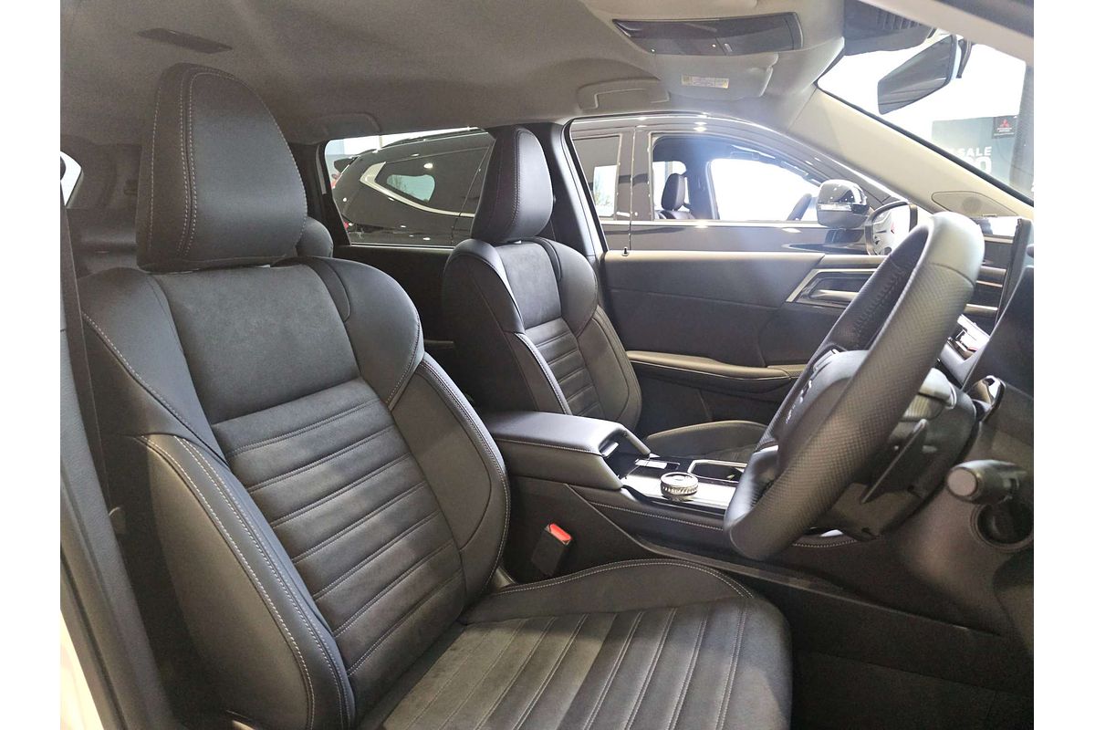 2025 Mitsubishi Outlander Aspire ZM