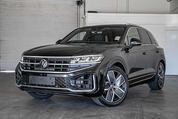 2025 Volkswagen Touareg 210TDI R-Line RC