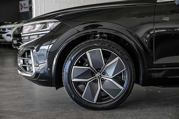 2025 Volkswagen Touareg 210TDI R-Line RC
