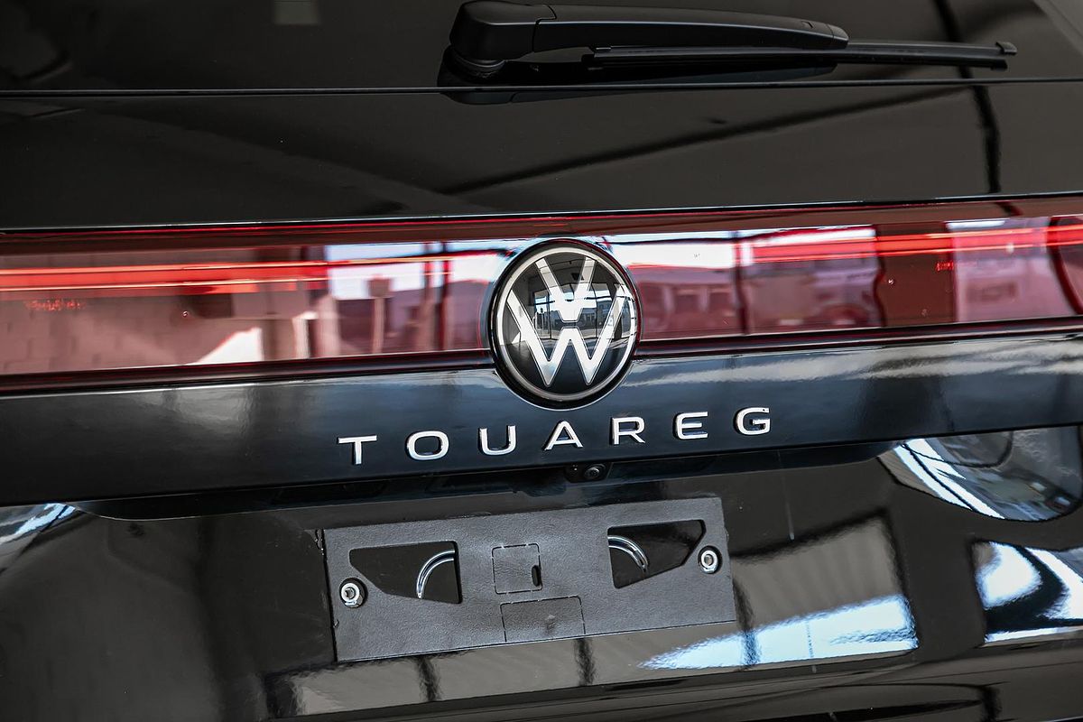 2025 Volkswagen Touareg 210TDI R-Line RC