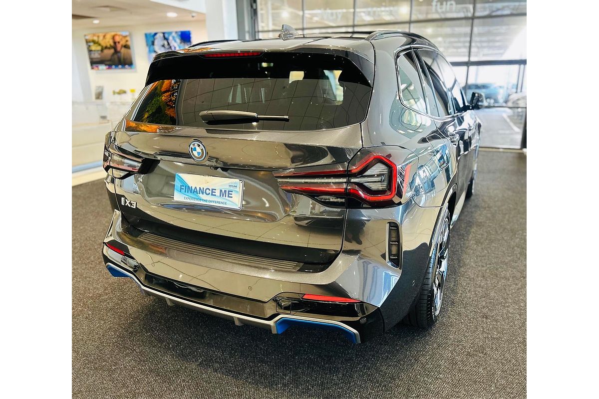 2022 BMW iX3 G08