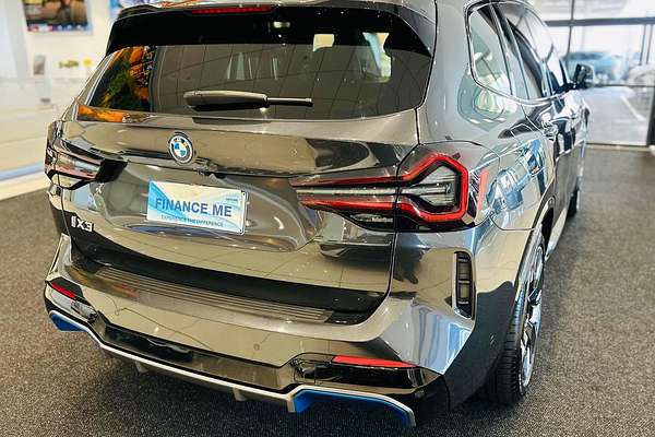 2022 BMW iX3 G08