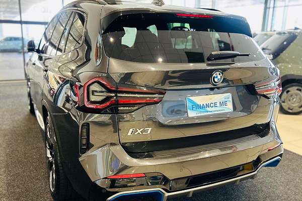 2022 BMW iX3 G08