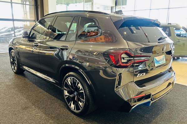2022 BMW iX3 G08