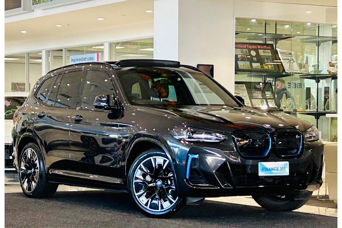2022 BMW iX3 G08
